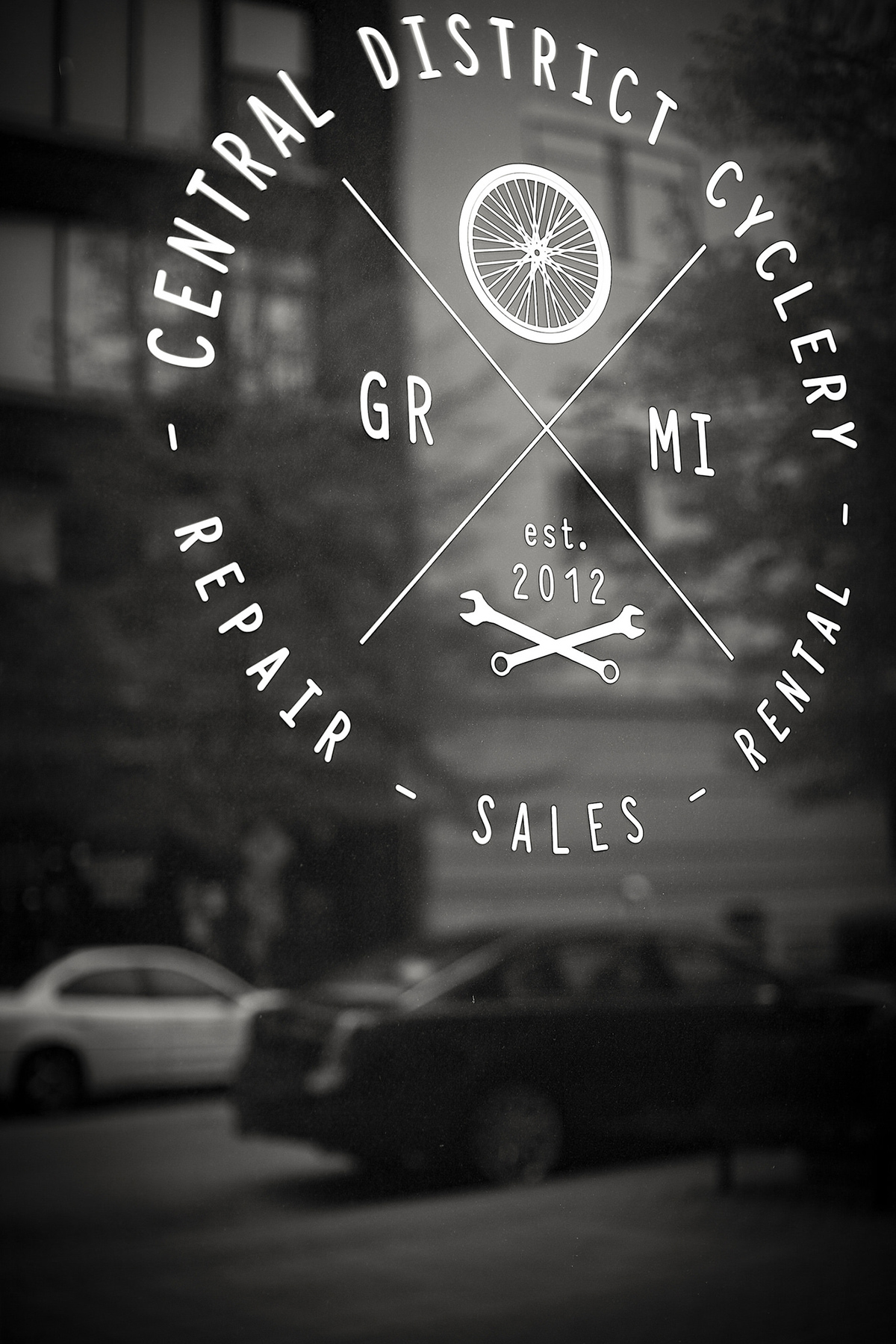 Hipster logo cycle repair