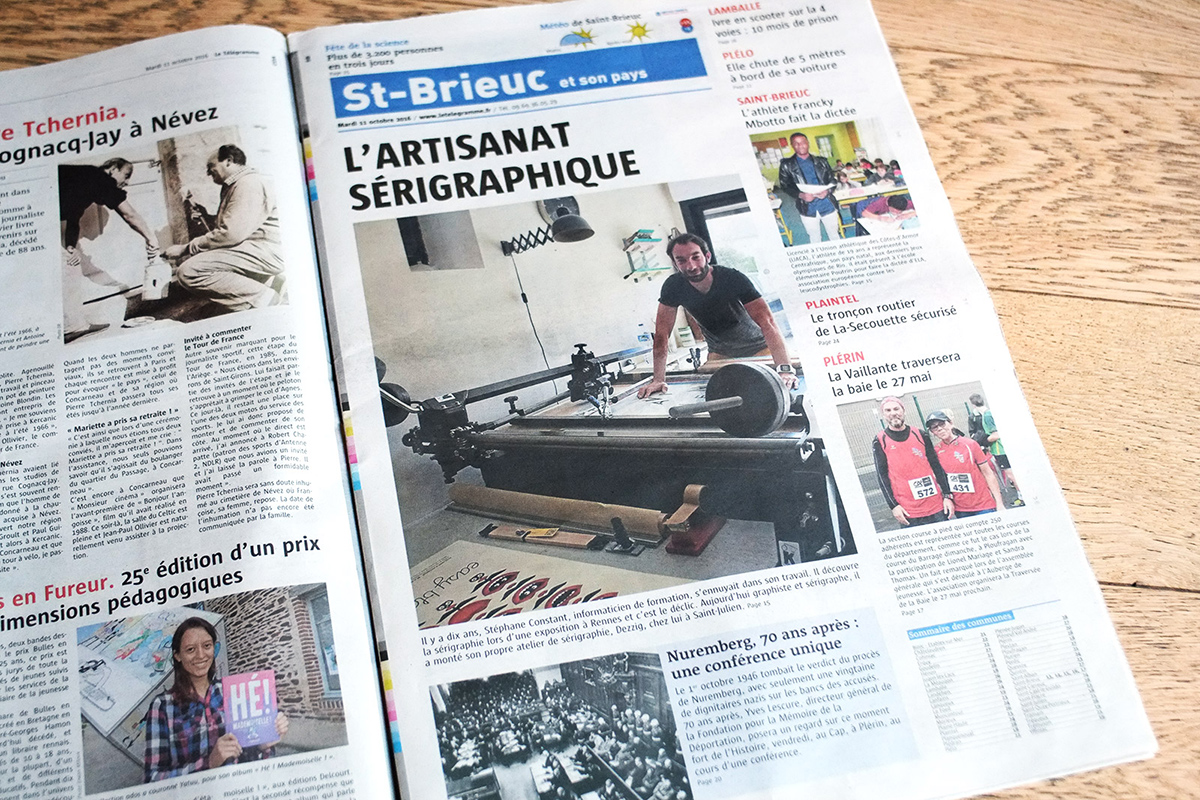 reportage Telegramme Stéphane Constant dans l'atelier de sérigraphie Dezzig